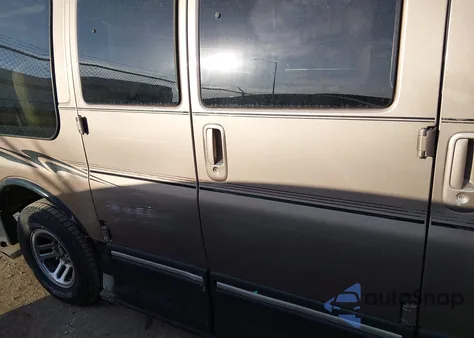 2001 Chevrolet Express Upfitter from USA, damaged, VIN 1GBFG15R811236561